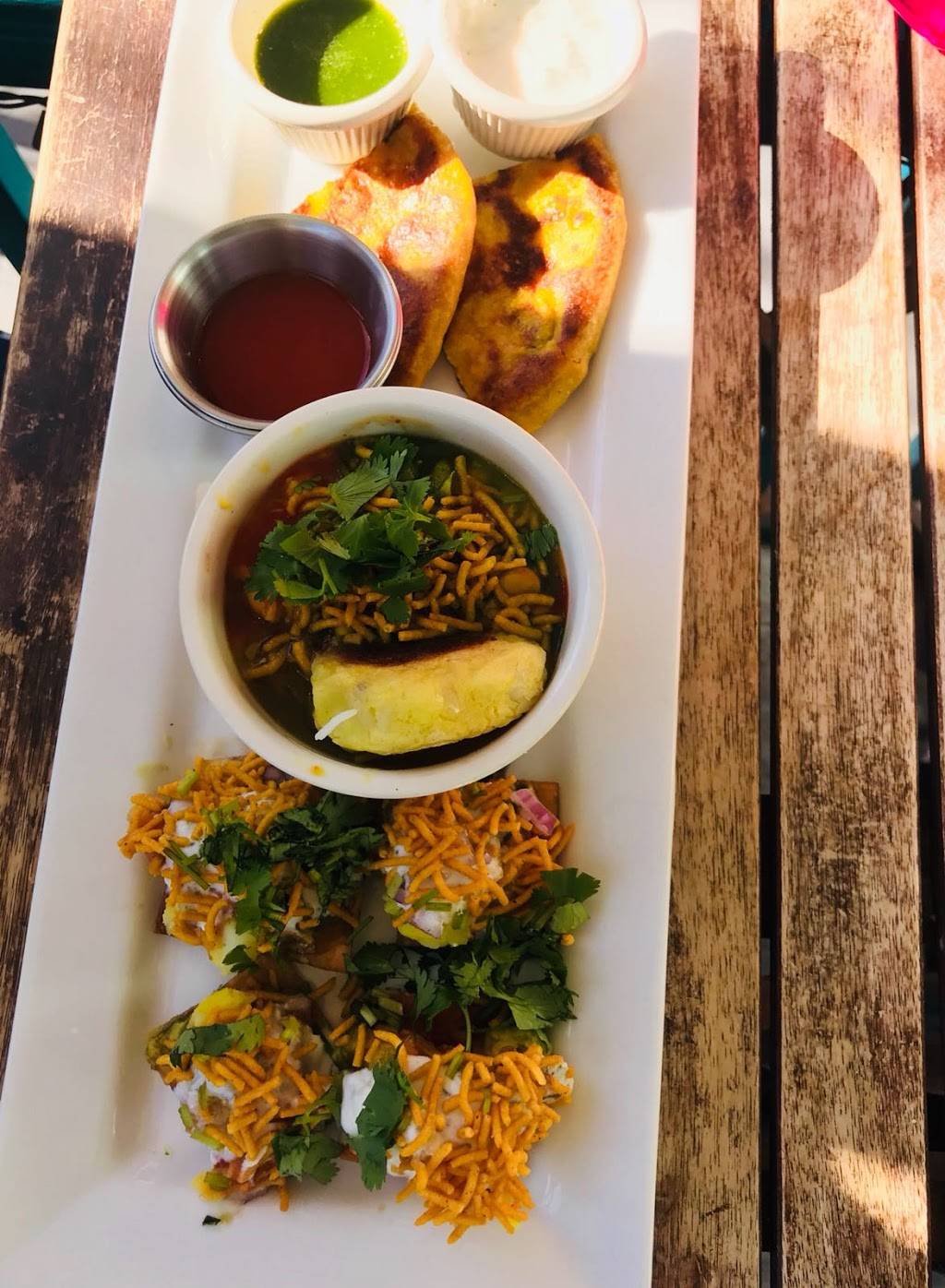 The Verandah | restaurant | 842 W 36th St, Baltimore, MD 21211, USA | 4108890999 OR +1 410-889-0999