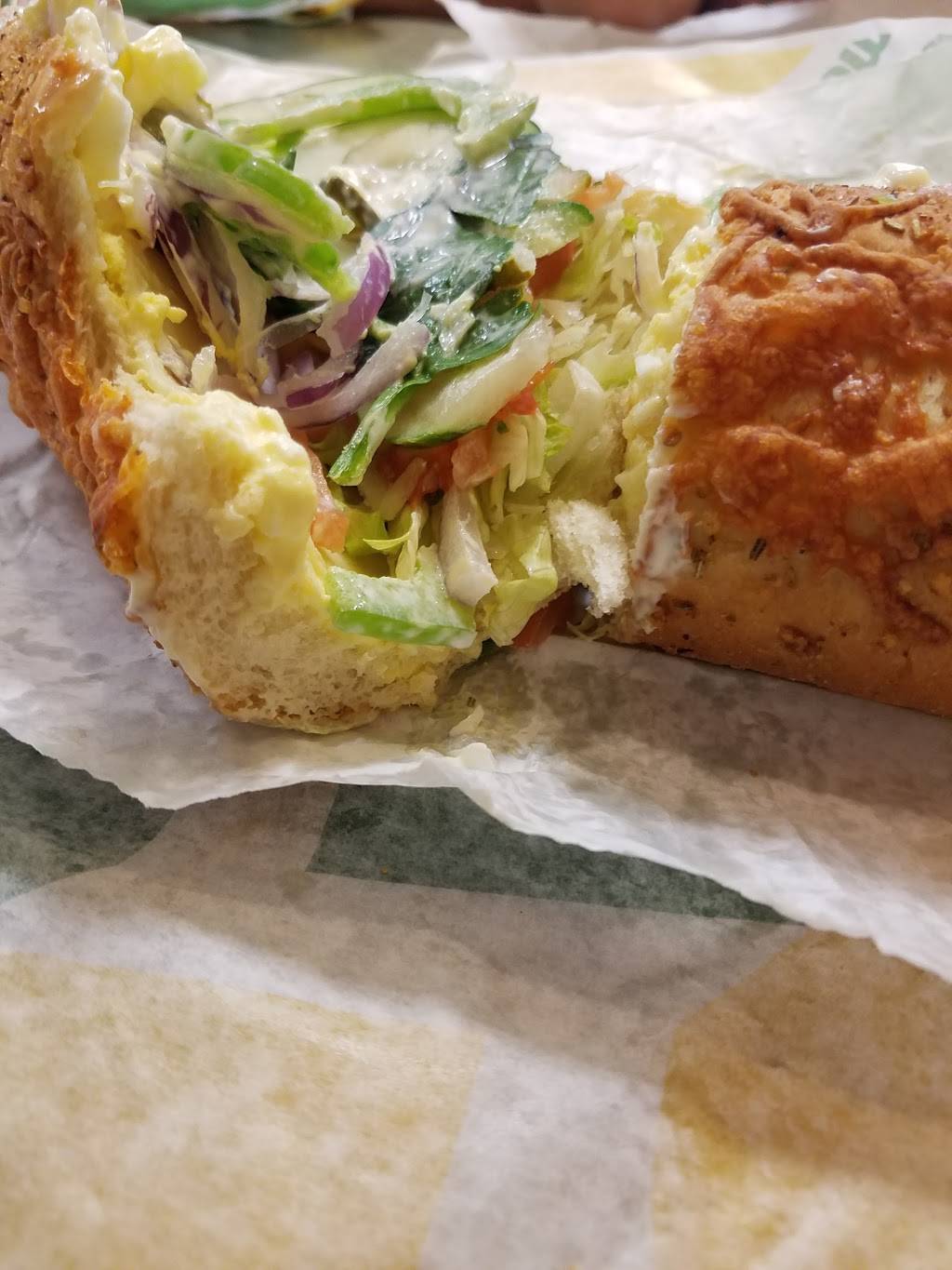 Subway | restaurant | 1950 W Market St, Tiffin, OH 44883, USA | 4194480300 OR +1 419-448-0300