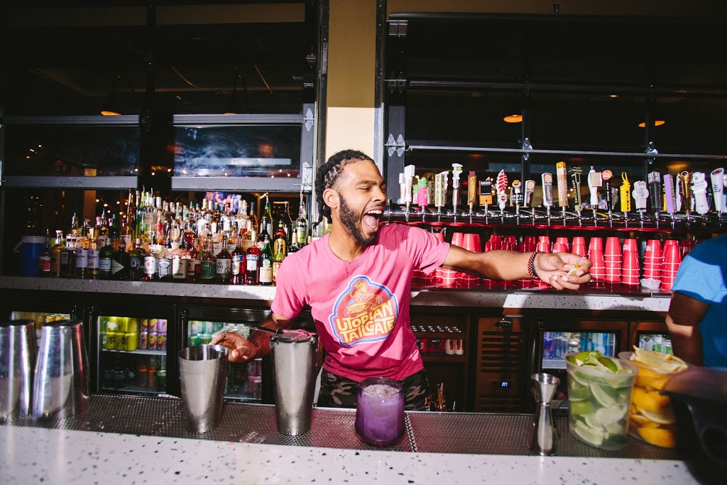 Utopian Tailgate | restaurant | 1608 N Wells St, Chicago, IL 60610, USA | 3122107799 OR +1 312-210-7799