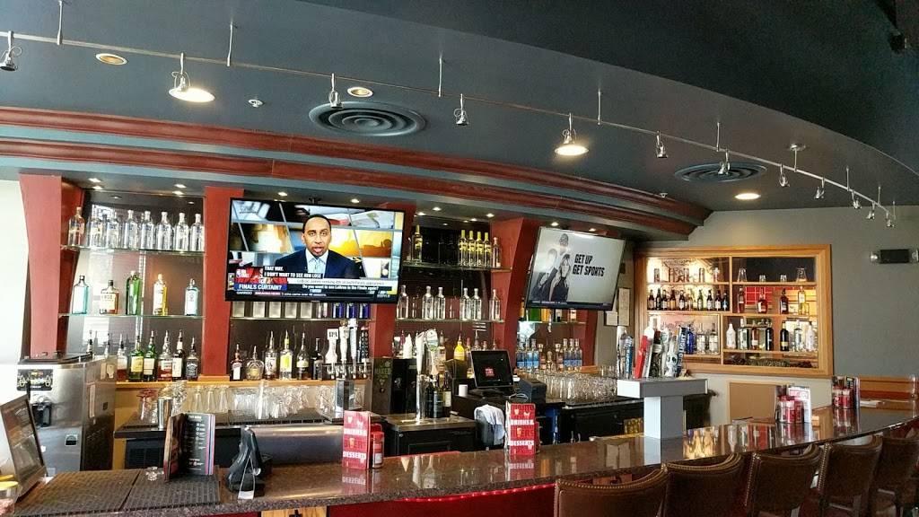 Red Robin Gourmet Burgers and Brews | restaurant | 2605 S Oneida St #100, Green Bay, WI 54304, USA | 9204999260 OR +1 920-499-9260