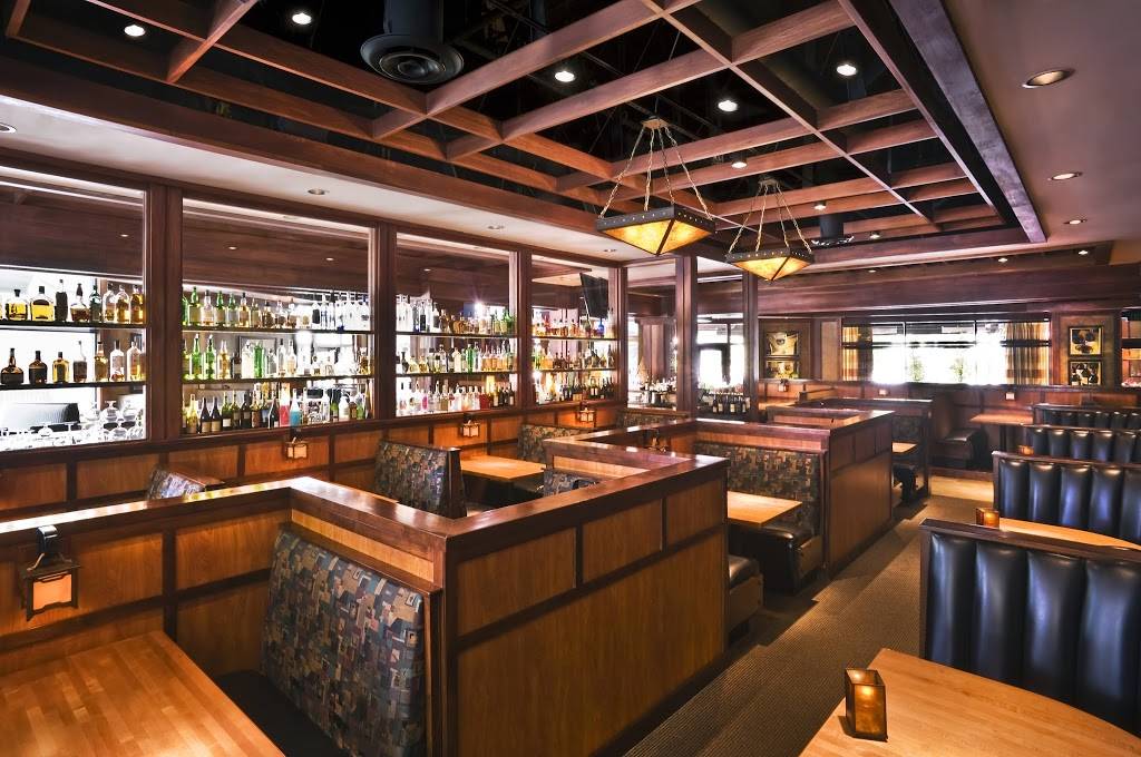 Salt Creek Grille Valencia | restaurant | 24415 Town Center Dr #115, Valencia, CA 91355, USA | 6612229999 OR +1 661-222-9999