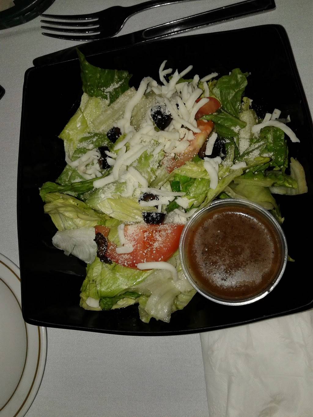 Luigis Italian Restaurant | restaurant | 127 S Main St, Ottawa, KS 66067, USA | 7852422988 OR +1 785-242-2988