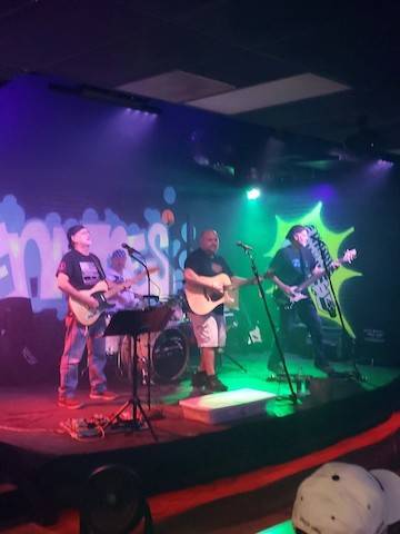 Penalties Sports Bar & Grill | meal takeaway | 1731 N Main St Ste G/H, Shelbyville, TN 37160, USA | 9317356495 OR +1 931-735-6495