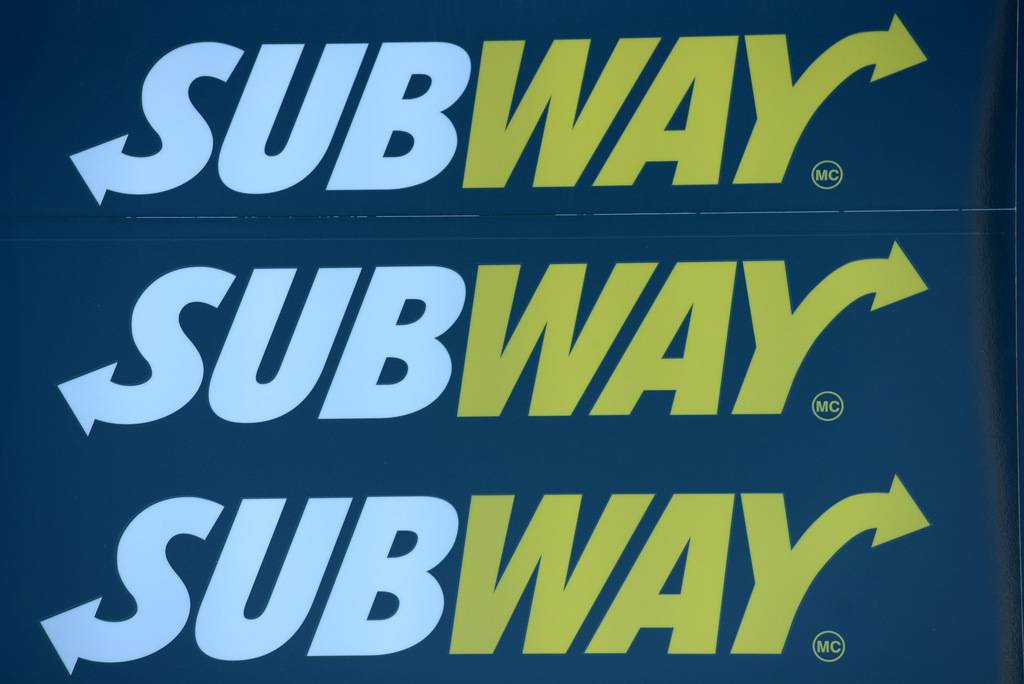 Subway | restaurant | local 100, 2289 Avenue Chauveau, Québec, QC G2C 0G7, Canada | 4188450101 OR +1 418-845-0101