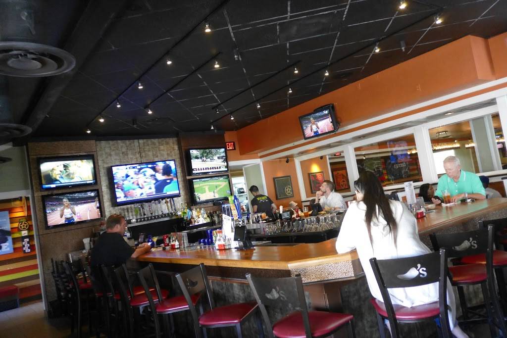 Chilis Grill & Bar | meal takeaway | 2620 N Sepulveda Blvd Suite B, Manhattan Beach, CA 90266, USA | 3105465847 OR +1 310-546-5847