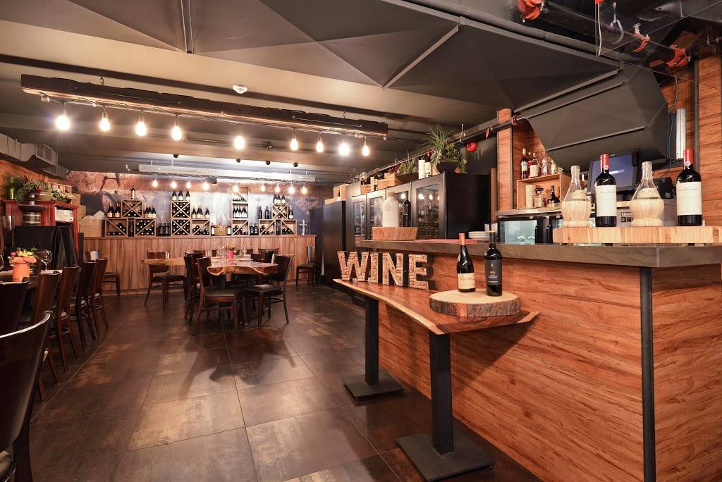 SIP Wine Bar & Authentic Neapolitan Pizza | restaurant | 2 Broadway Ave, Toronto, ON M4P 1T4, Canada | 6477487101 OR +1 647-748-7101