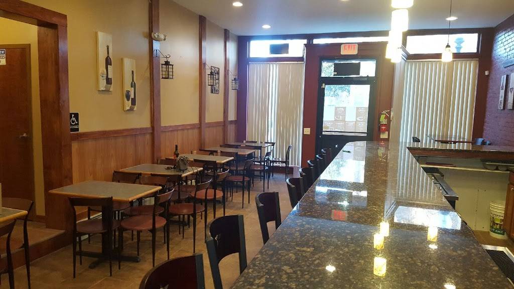 Marys | restaurant | 288 Union St, New Bedford, MA 02740, USA | 7742020236 OR +1 774-202-0236