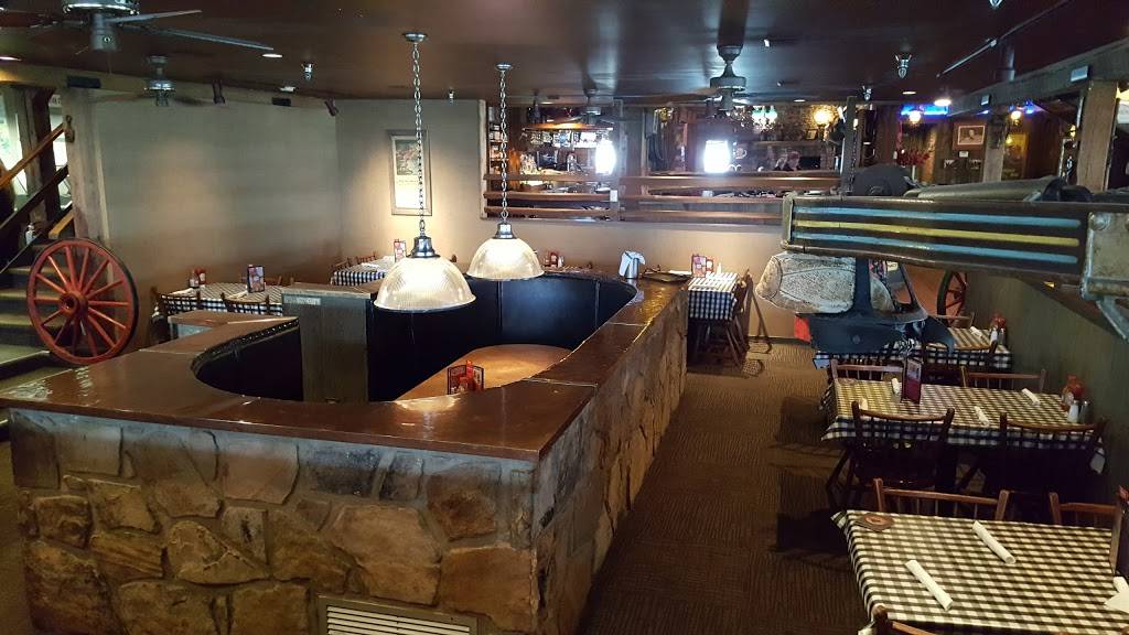 Calhouns on Pellissippi Parkway | restaurant | 10020 Kingston Pike, Knoxville, TN 37922, USA | 8656733444 OR +1 865-673-3444