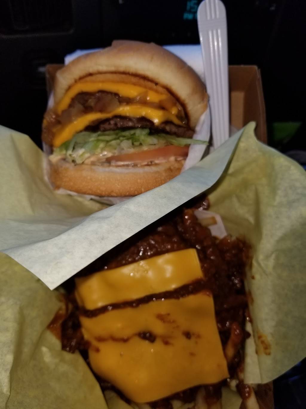 Burger Junkies | restaurant | 415 E Avenida Pico, San Clemente, CA 92672, USA | 9494985865 OR +1 949-498-5865