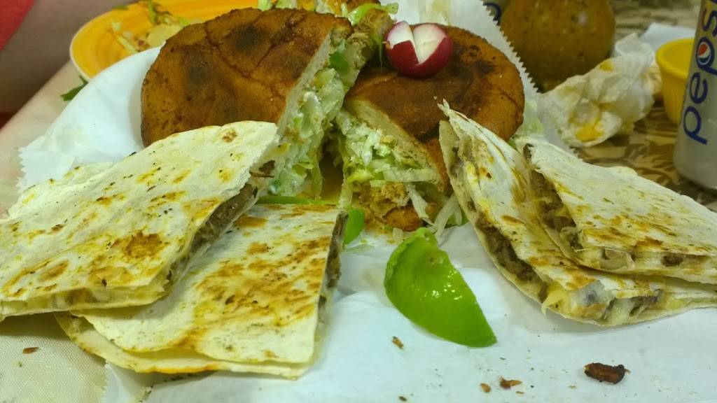 Mi Barrio Plaza | restaurant | 4865 Michigan Ave, Detroit, MI 48210, USA | 3138265149 OR +1 313-826-5149