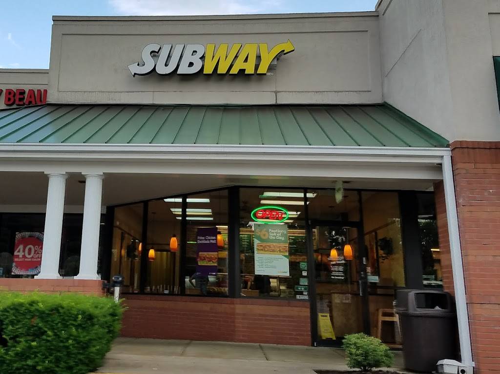 Subway | restaurant | 360 Towne Center Dr Suite #356, Abingdon, VA 24210, USA | 2766763313 OR +1 276-676-3313
