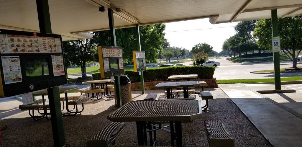 Sonic Drive-In | restaurant | 2204 Midway Rd, Plano, TX 75093, USA | 9727811340 OR +1 972-781-1340