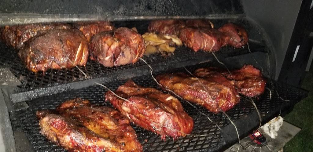 Hog-N-It-All BBQ | restaurant | 1543 S Bloomington St, Greencastle, IN 46135, USA | 2198636610 OR +1 219-863-6610