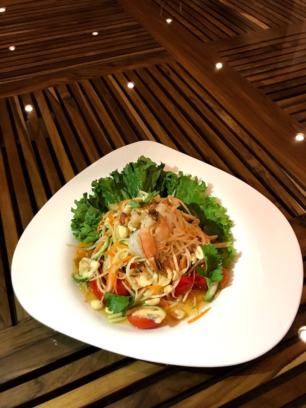 Cilantro Asian Bistro | restaurant | 1719 E Hallandale Beach Blvd, Hallandale Beach, FL 33009, USA | 9544047826 OR +1 954-404-7826