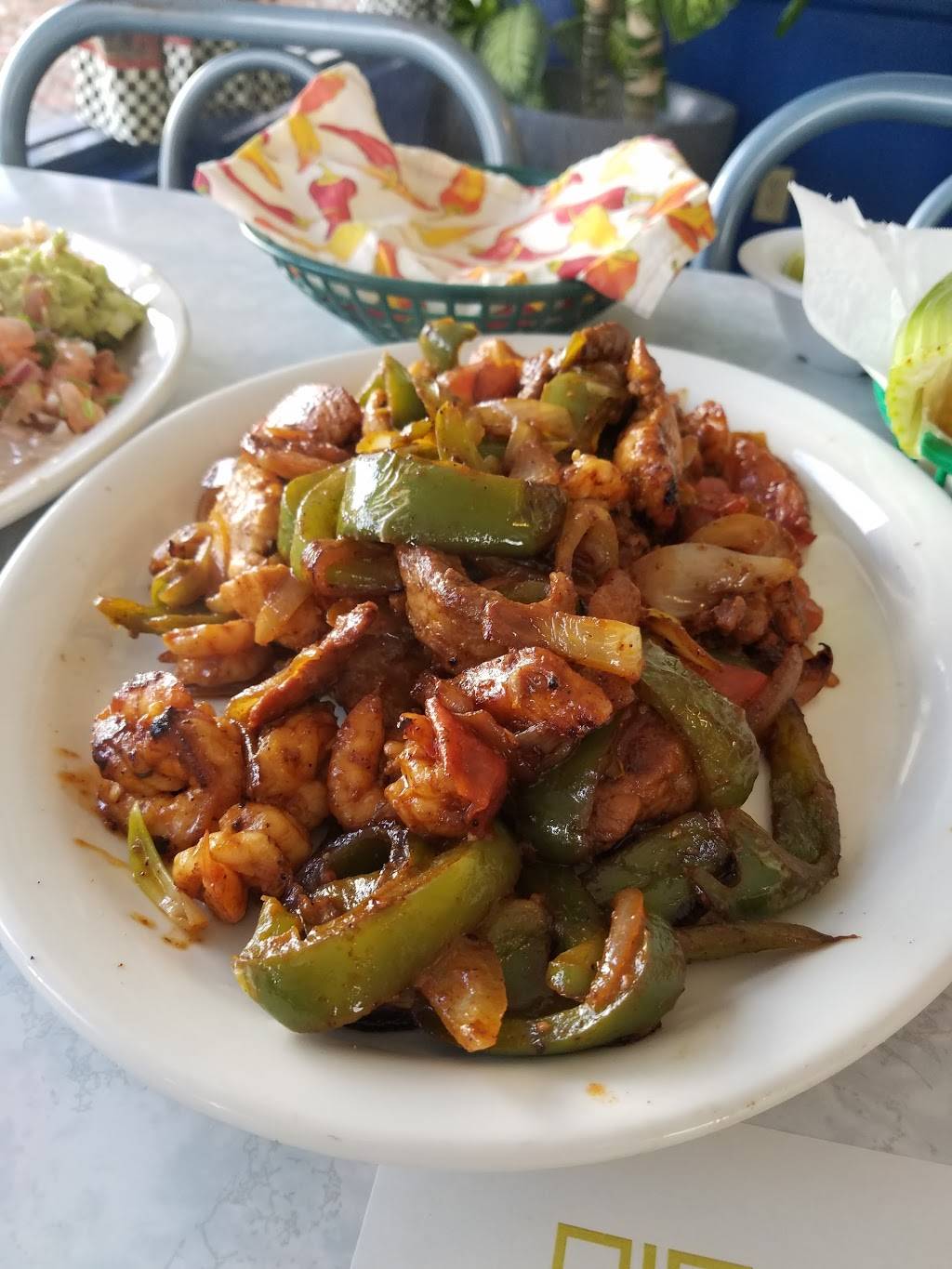 Colima Mexican & Seafood | restaurant | 130 N Fairview St A, Santa Ana, CA 92703, USA | 7148361254 OR +1 714-836-1254