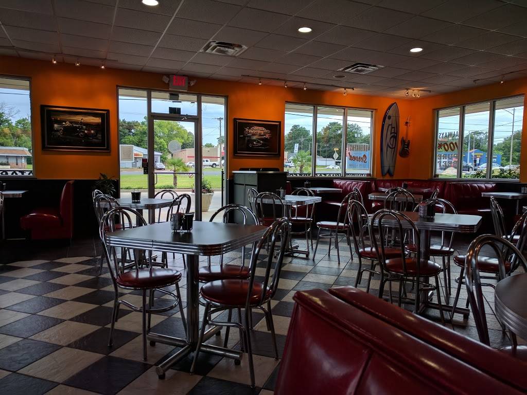 Whataburger | restaurant | 630 Highway 79 North, Henderson, TX 75652, USA | 9036578538 OR +1 903-657-8538