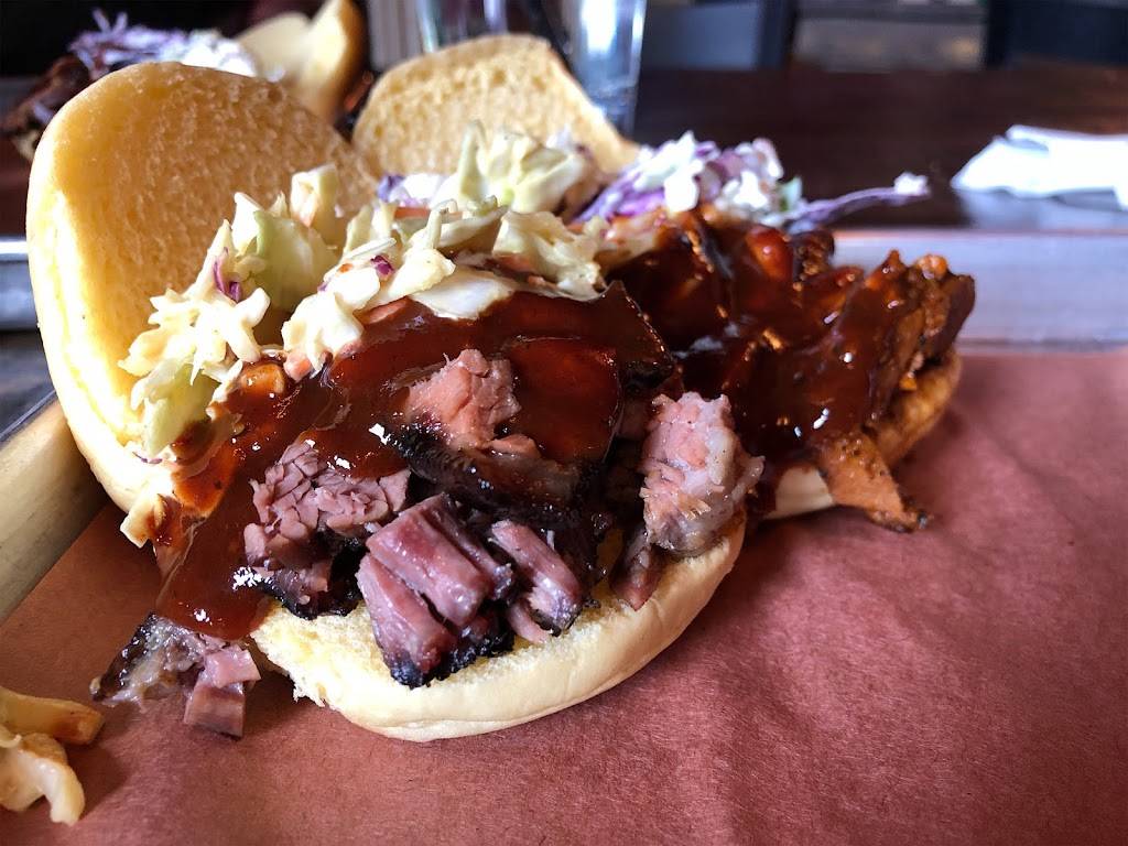 OINK and MOO BBQ | restaurant | 910 Haddonfield-Berlin Rd Suite 3, Voorhees Township, NJ 08043, USA | 8562827630 OR +1 856-282-7630