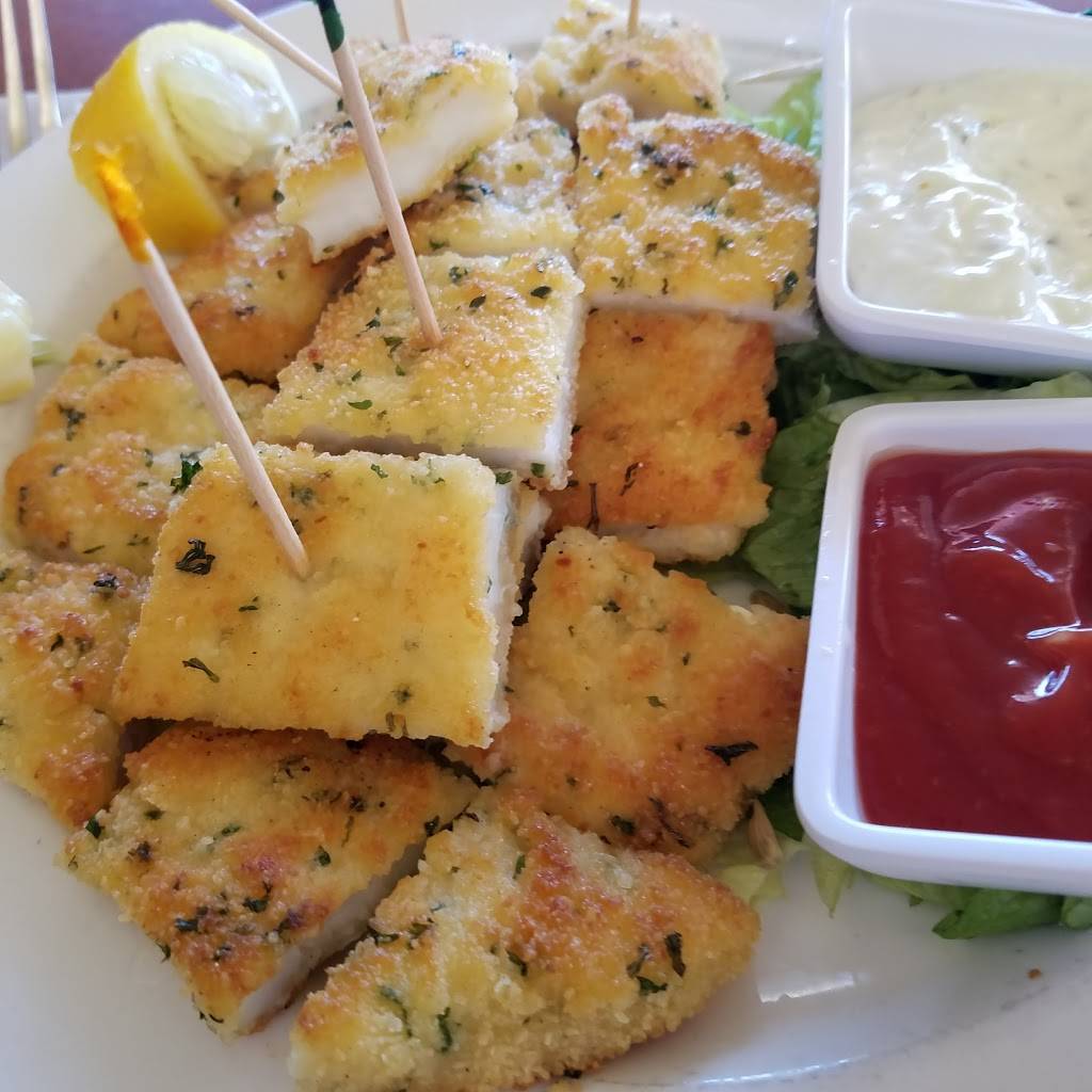 Golden Tee Restaurant & Bar | restaurant | 200 Fred Kane Dr #201, Monterey, CA 93940, USA | 8313731232 OR +1 831-373-1232