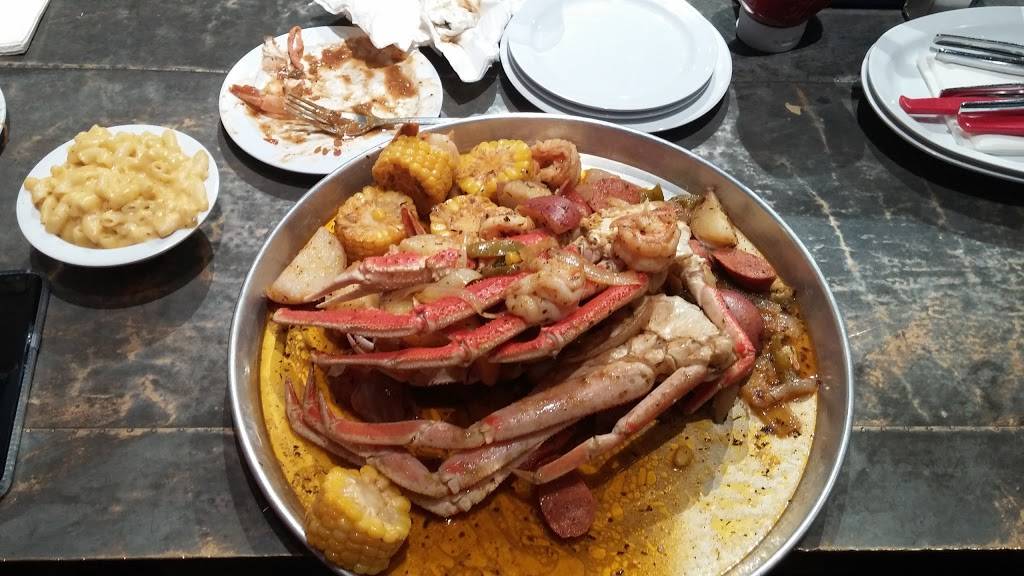 Louisiana Charlies | restaurant | 429 Shoreline Village Drive, Long Beach, CA 90802, USA | 5624326737 OR +1 562-432-6737