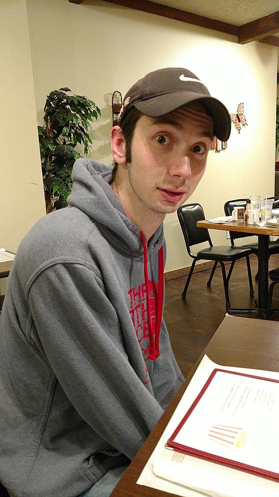 Grayce Anns | restaurant | 2176 Locust St, Canal Fulton, OH 44614, USA | 3308545410 OR +1 330-854-5410