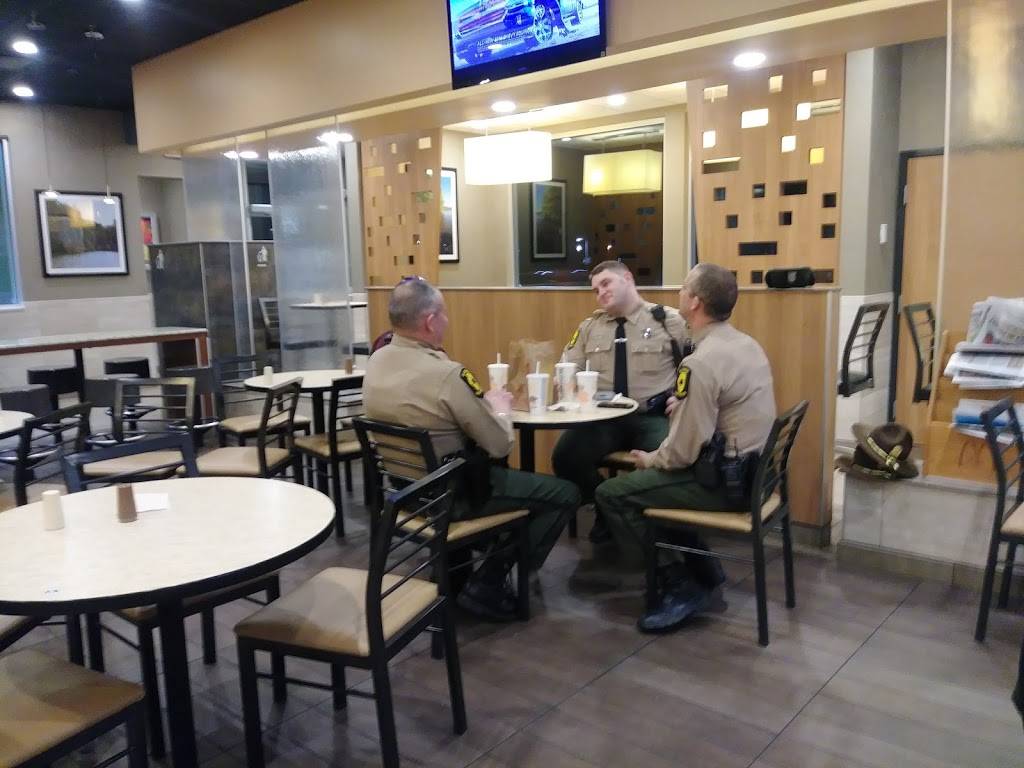 McDonalds | cafe | 2 Ohren Dr, Litchfield, IL 62056, USA | 2173246144 OR +1 217-324-6144