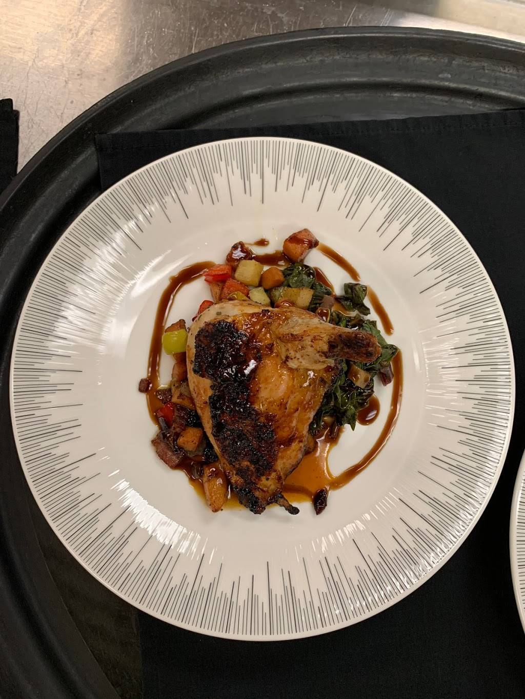 Walkers An American Brasserie | restaurant | 939 3rd St, Muskegon, MI 49440, USA | 2317207123 OR +1 231-720-7123