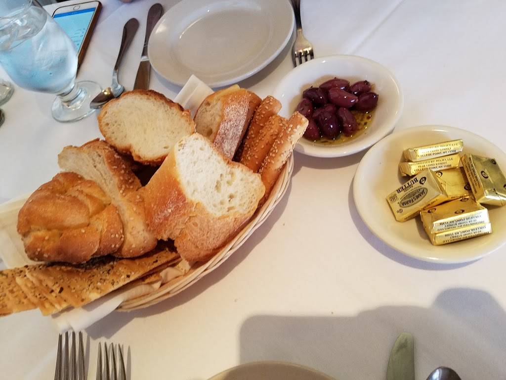 La Strada | restaurant | 139 New Dorp Ln, Staten Island, NY 10306, USA | 7186674040 OR +1 718-667-4040