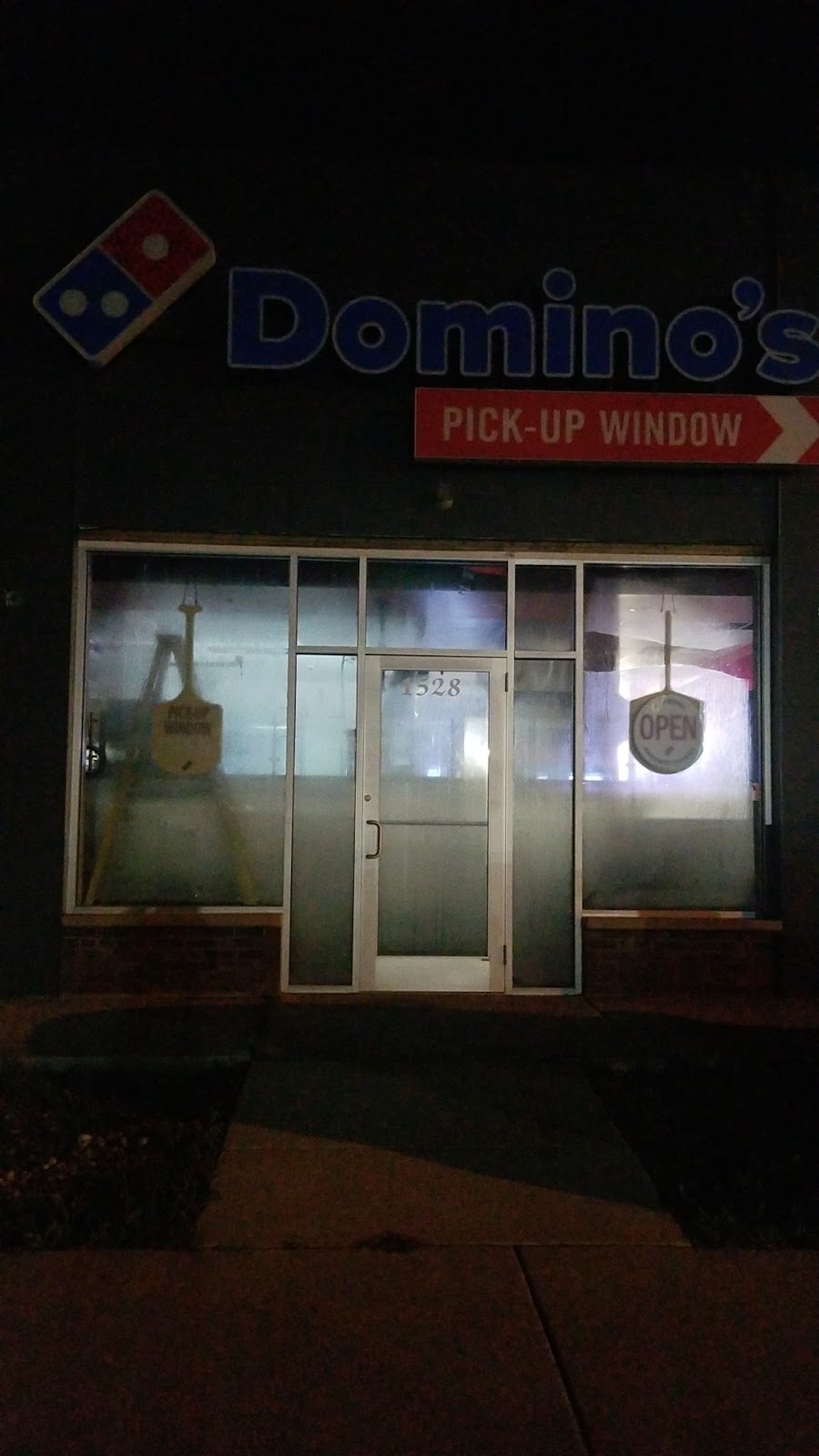 Dominos | meal takeaway | 1528 N Arbogast St, Griffith, IN 46319, USA | 2195338010 OR +1 219-533-8010