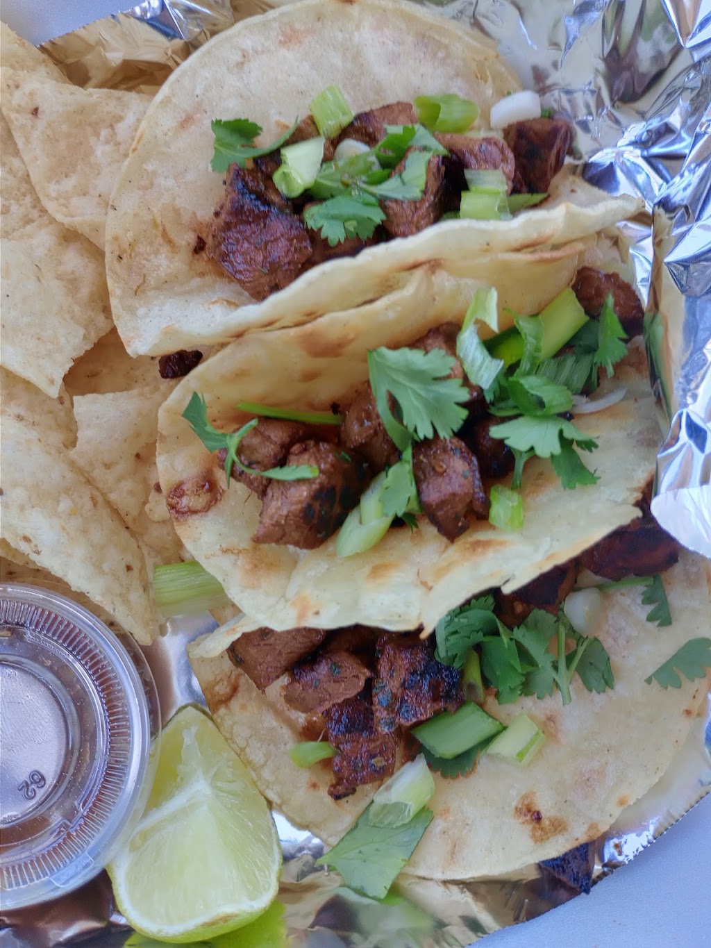 W.o.W. Wings on Wheels | restaurant | 2118 State Hwy M, Grovespring, MO 65662, USA | 4173220032 OR +1 417-322-0032