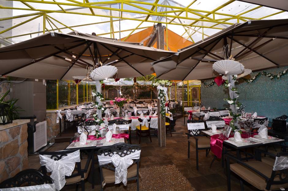 Victory Garden Cafe | restaurant | 2169 Steinway St, Astoria, NY 11105, USA | 7182742087 OR +1 718-274-2087