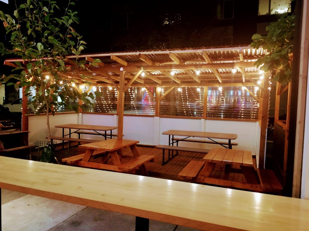 Samurai Blue Sushi & Ramen | restaurant | 3807 N Mississippi Ave, Portland, OR 97227, USA | 5032841020 OR +1 503-284-1020