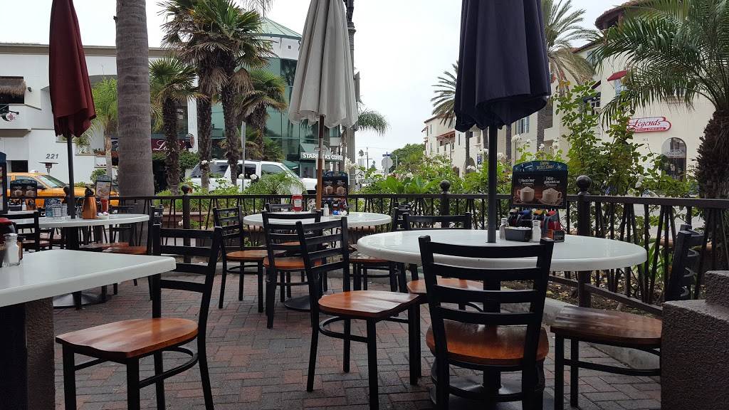 IHOP | restaurant | 200 Main St, Huntington Beach, CA 92648, USA | 7143744553 OR +1 714-374-4553