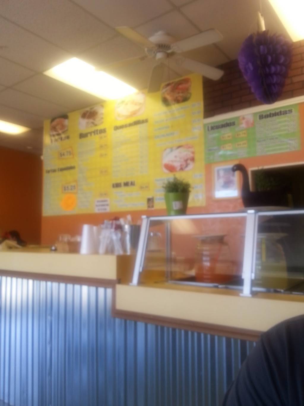 Tortas Y Mas | restaurant | 4919 Hondo Pass Dr, El Paso, TX 79924, USA | 9157571445 OR +1 915-757-1445