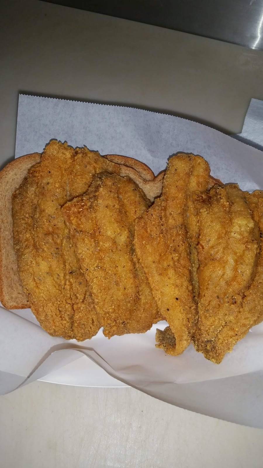 Betty Ann’s Place | restaurant | 98th St, Ozone Park, NY 11417, USA | 7188774255 OR +1 718-877-4255