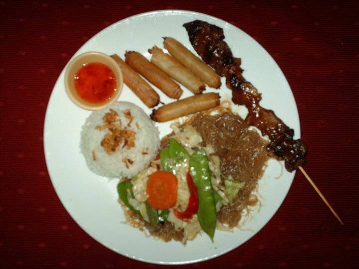 Bar-B-Q Sticks Restaurant | restaurant | 120 1, 2 Lemon St, Neptune Beach, FL 32266, USA | 9042477180 OR +1 904-247-7180