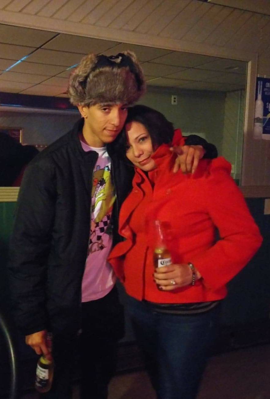 Apple Bar and Grill | restaurant | 3502 Walnut St, Harrisburg, PA 17109, USA | 7173179967 OR +1 717-317-9967