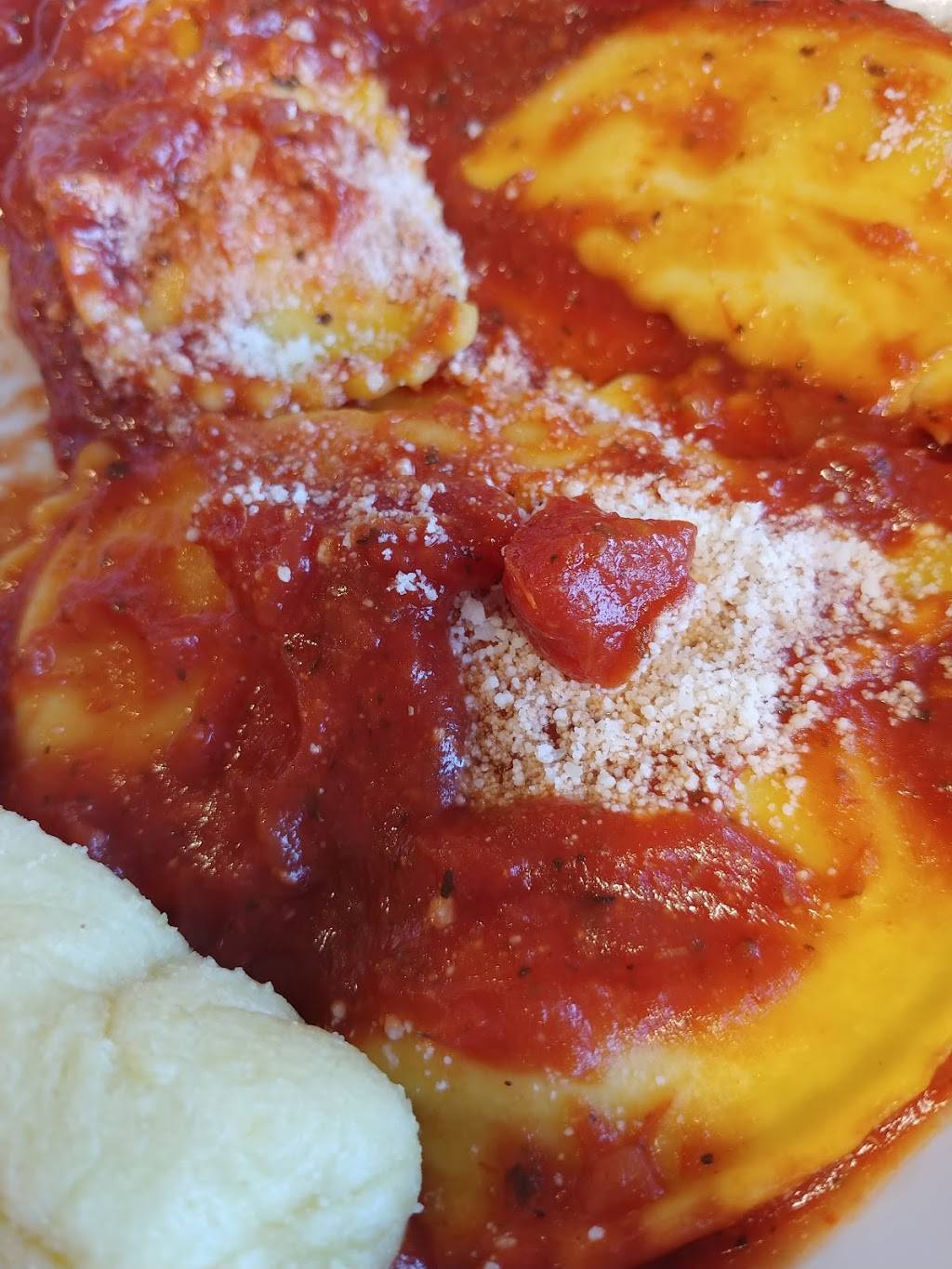 Fazolis | restaurant | 13516 S Alden St, Olathe, KS 66062, USA | 9133931987 OR +1 913-393-1987