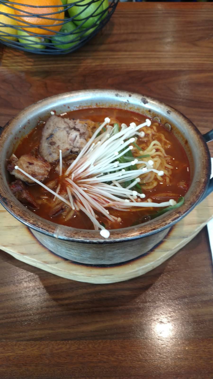 White Tiger | restaurant | 601 Vanderbilt Ave, Brooklyn, NY 11238, USA | 7185522272 OR +1 718-552-2272