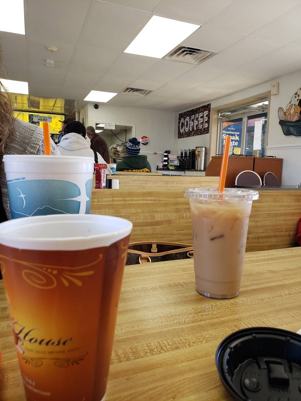 Kats Patch Restaurant | restaurant | 629 N Main St, Troutman, NC 28166, USA | 7045286669 OR +1 704-528-6669