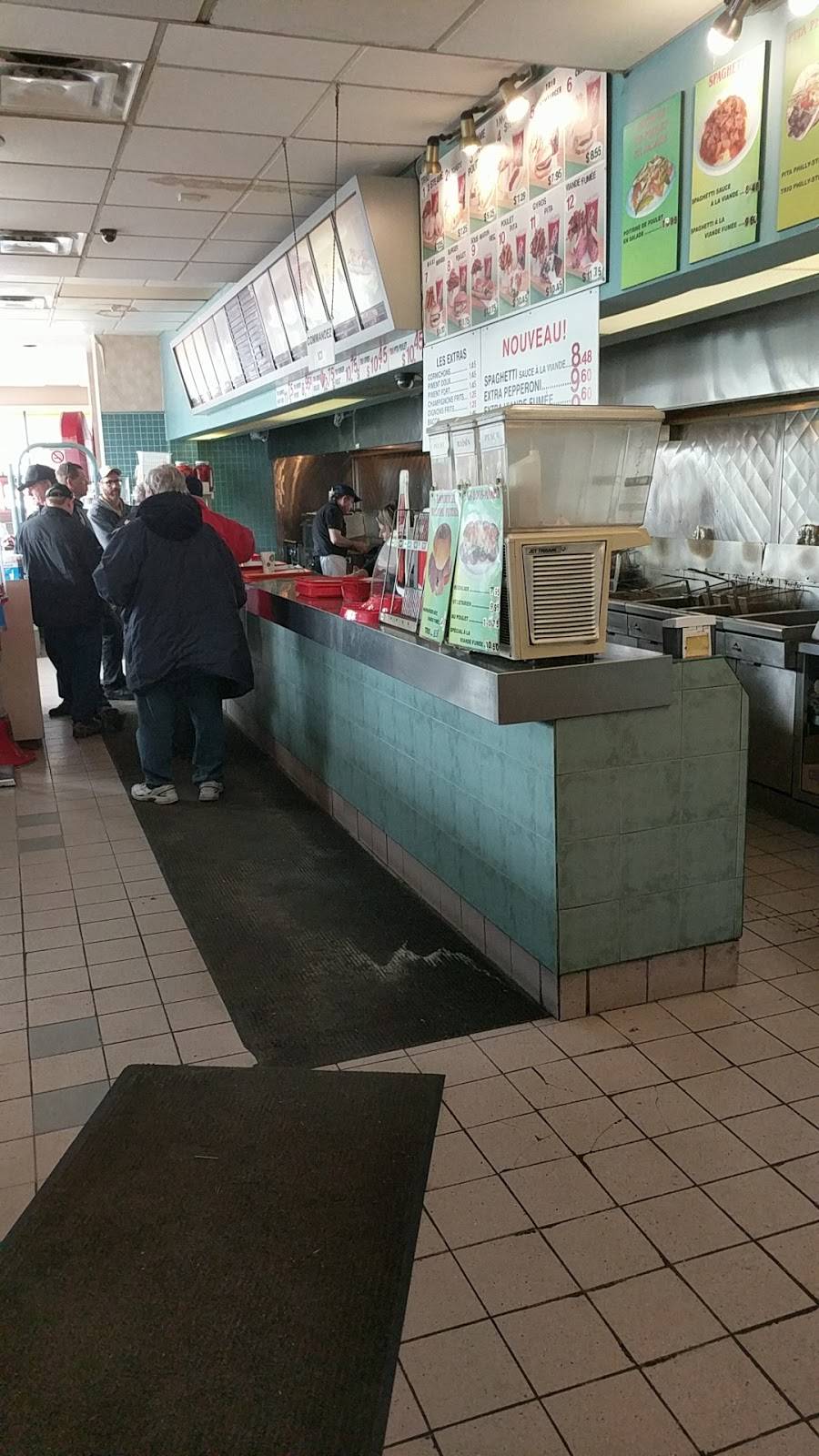 La Friterie du Coin | restaurant | 11561 Rue Notre-Dame Est, Pointe-aux-Trembles, QC H1B 2X3, Canada | 5146454241 OR +1 514-645-4241