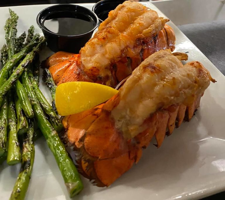 Timbers Of Ludington Open for Lunch | restaurant | 320 S James St, Ludington, MI 49431, USA | 2314259111 OR +1 231-425-9111