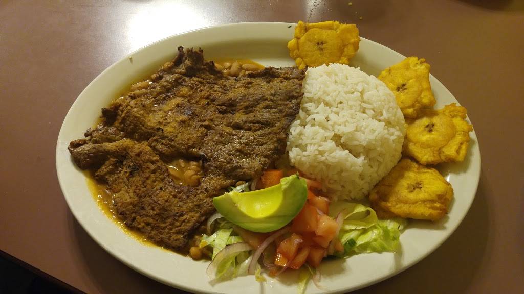 Avenida del Sabor - Ecuadorian Food | restaurant | 5805 W Diversey Ave, Chicago, IL 60639, USA | 7739305370 OR +1 773-930-5370