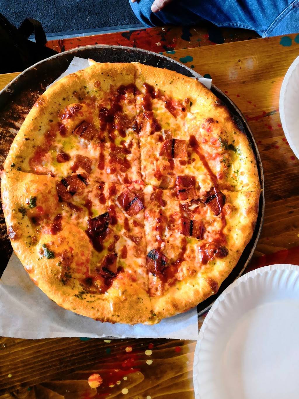 Village Pizza | meal delivery | 761 Dundas St W, Toronto, ON M6J 1T9, Canada | 4165519939 OR +1 416-551-9939