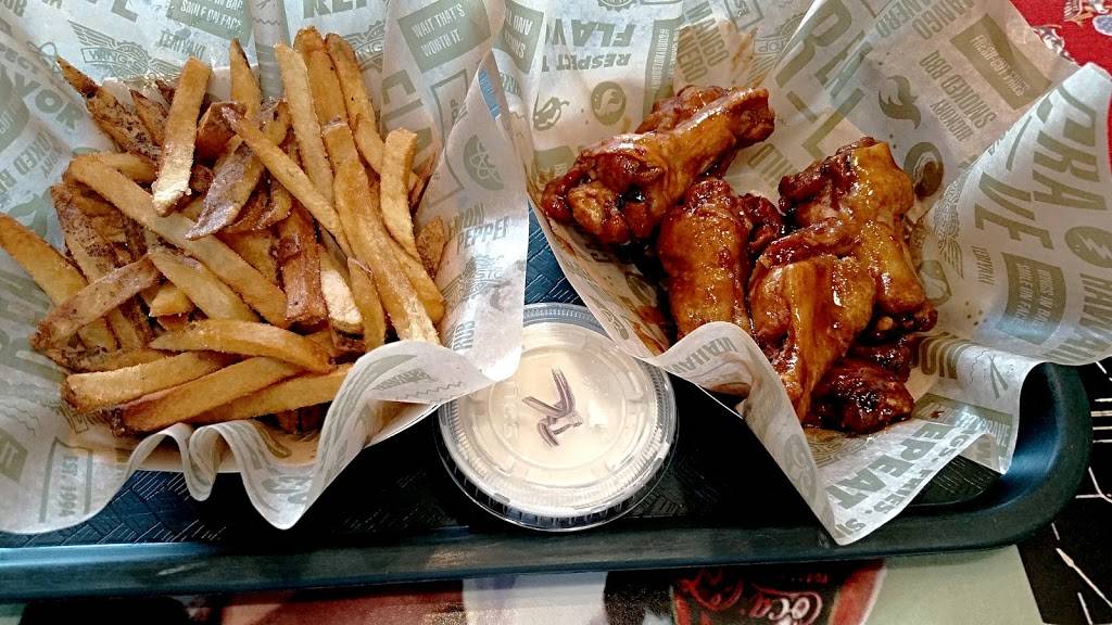 Wingstop | restaurant | 2410 E Riverside Dr A1, Austin, TX 78741, USA | 5128519464 OR +1 512-851-9464