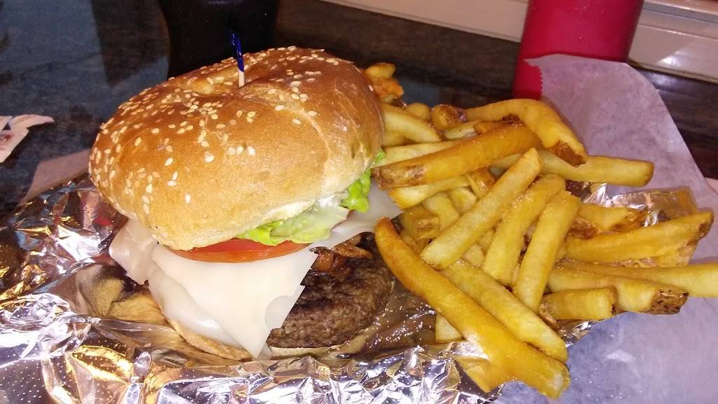 New England Sammies | restaurant | 1 Boston St, Salem, MA 01970, USA | 9785925104 OR +1 978-592-5104