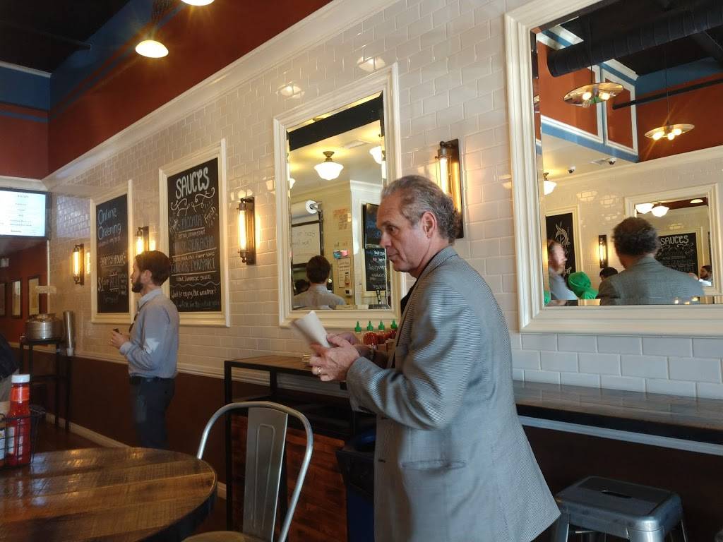 Fish District | meal takeaway | 2675 Gateway Rd #102, Carlsbad, CA 92010, USA | 4422440221 OR +1 442-244-0221