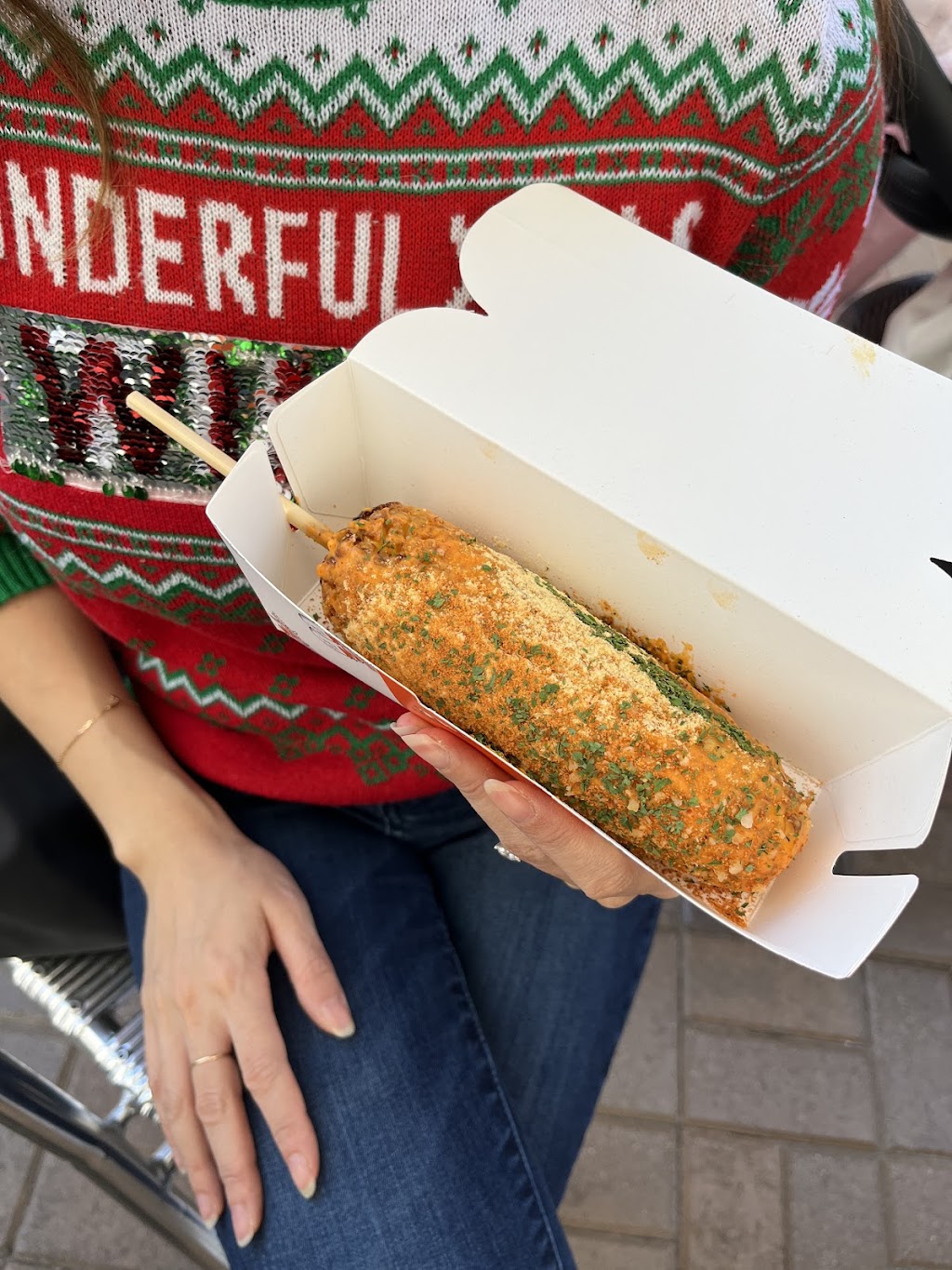 Two Hands Corn Dogs at Tustin | restaurant | 2485 Park Ave, Tustin, CA 92782, USA | 6576605182 OR +1 657-660-5182