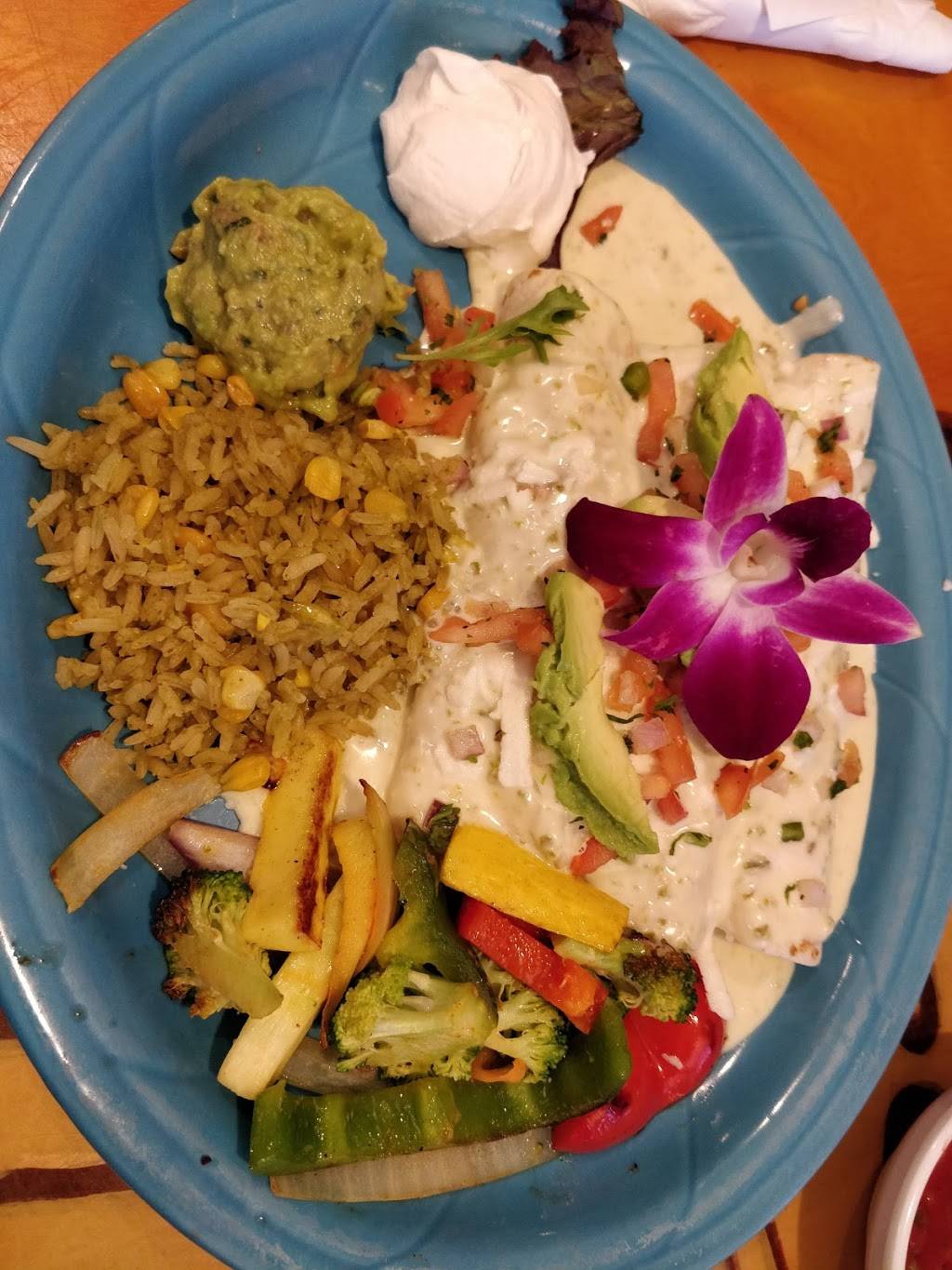 Sangrias Mexican Grill | restaurant | 215 S Memorial Dr, Appleton, WI 54911, USA | 9209553755 OR +1 920-955-3755