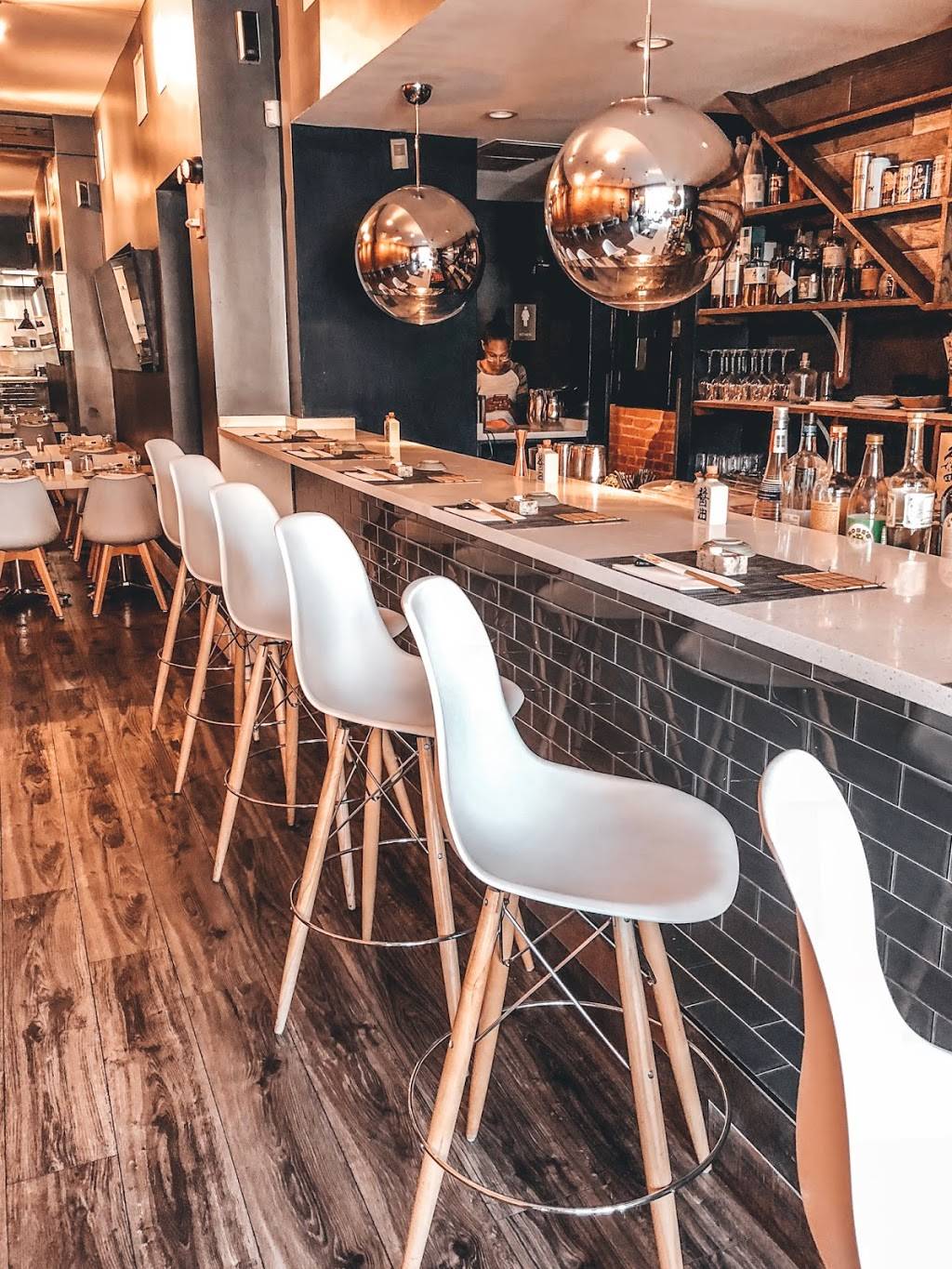 Sushi Hachi | restaurant | 735 8th St SE, Washington, DC 20003, USA | 2026401881 OR +1 202-640-1881