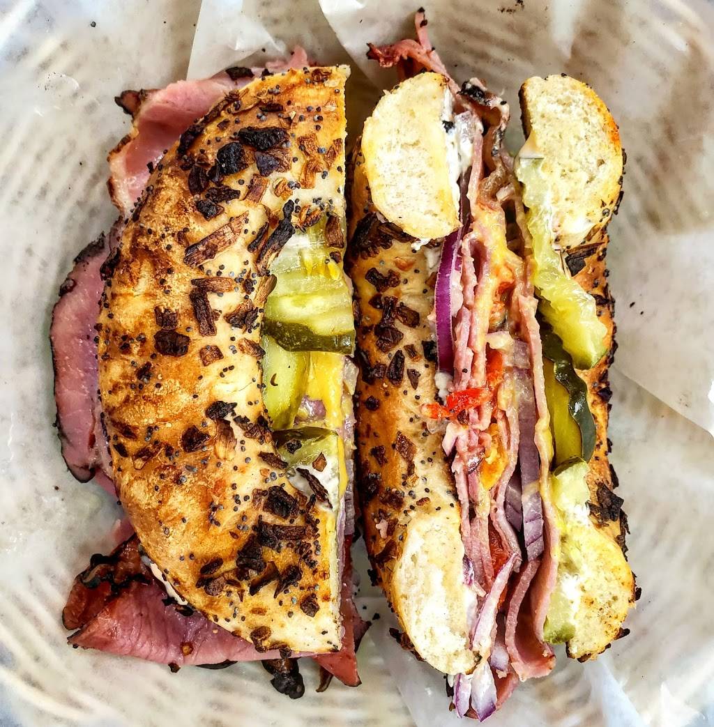 Old Bagel House | restaurant | 101 Osler Dr #120, Dundas, ON L9H 4H6, Canada | 9056275299 OR +1 905-627-5299